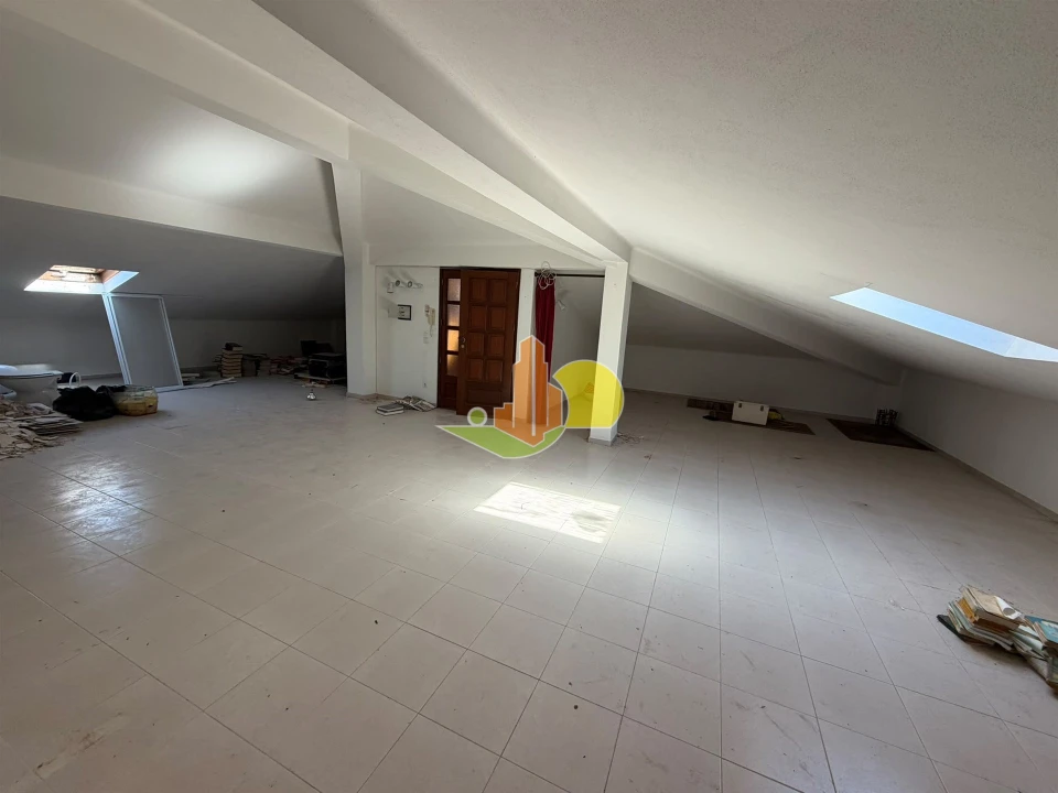 Apartamento T0 para Venda em Buarcos Foto 4