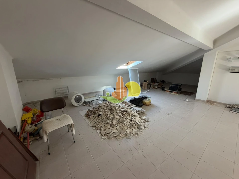 Apartamento T0 para Venda em Buarcos Foto 8