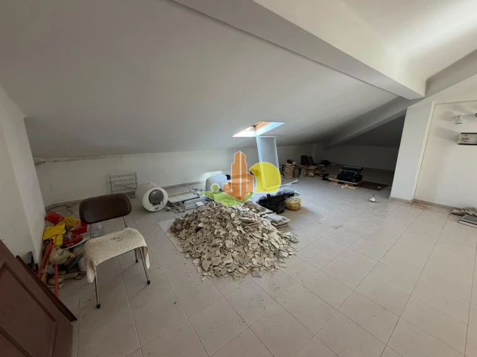 Apartamento T0 para Venda em Buarcos Foto 8
