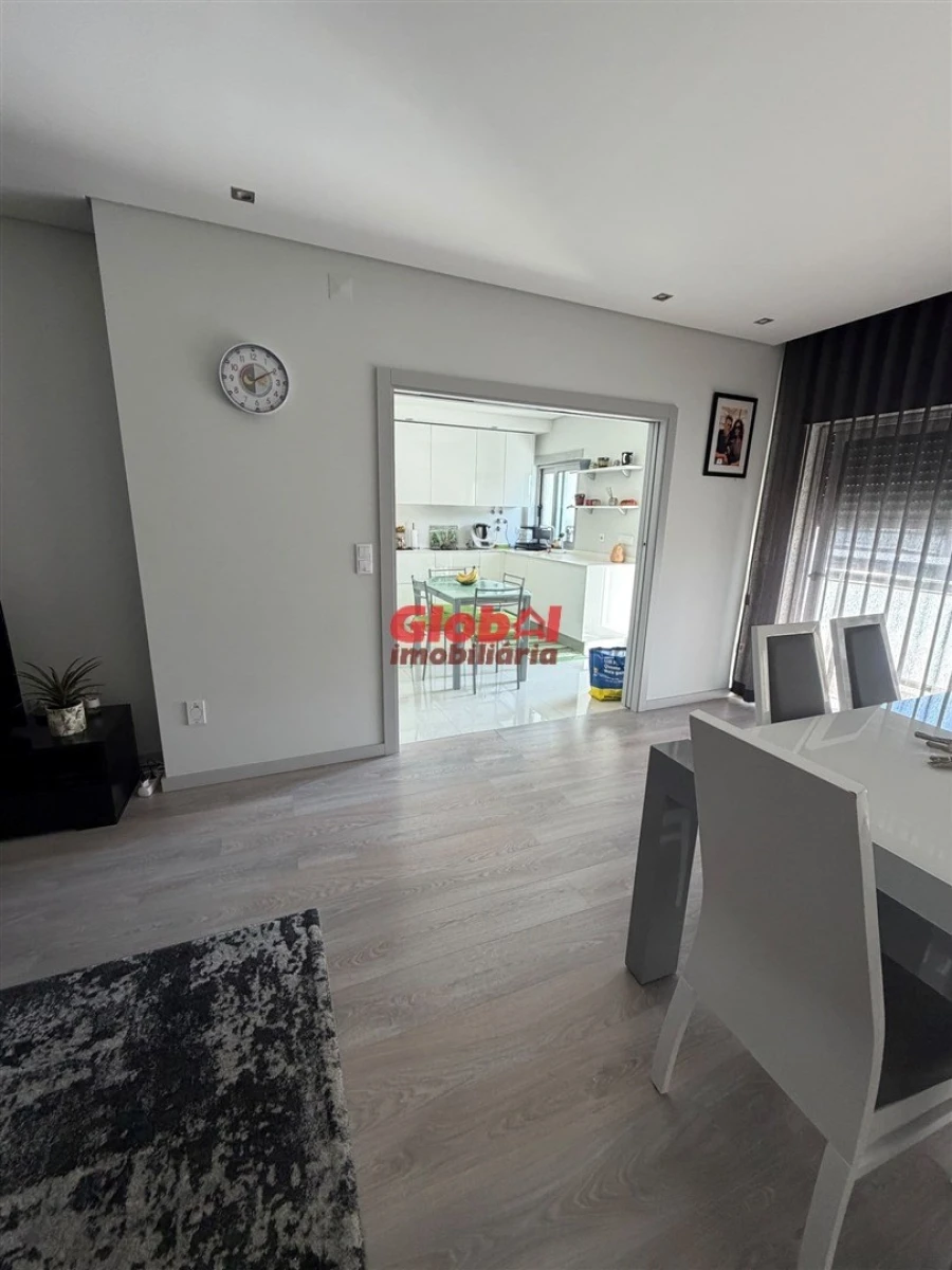 Apartamento T3 para Venda em Repeses e São Salvador Foto 4