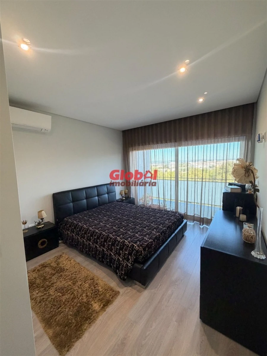 Apartamento T3 para Venda em Repeses e São Salvador Foto 8