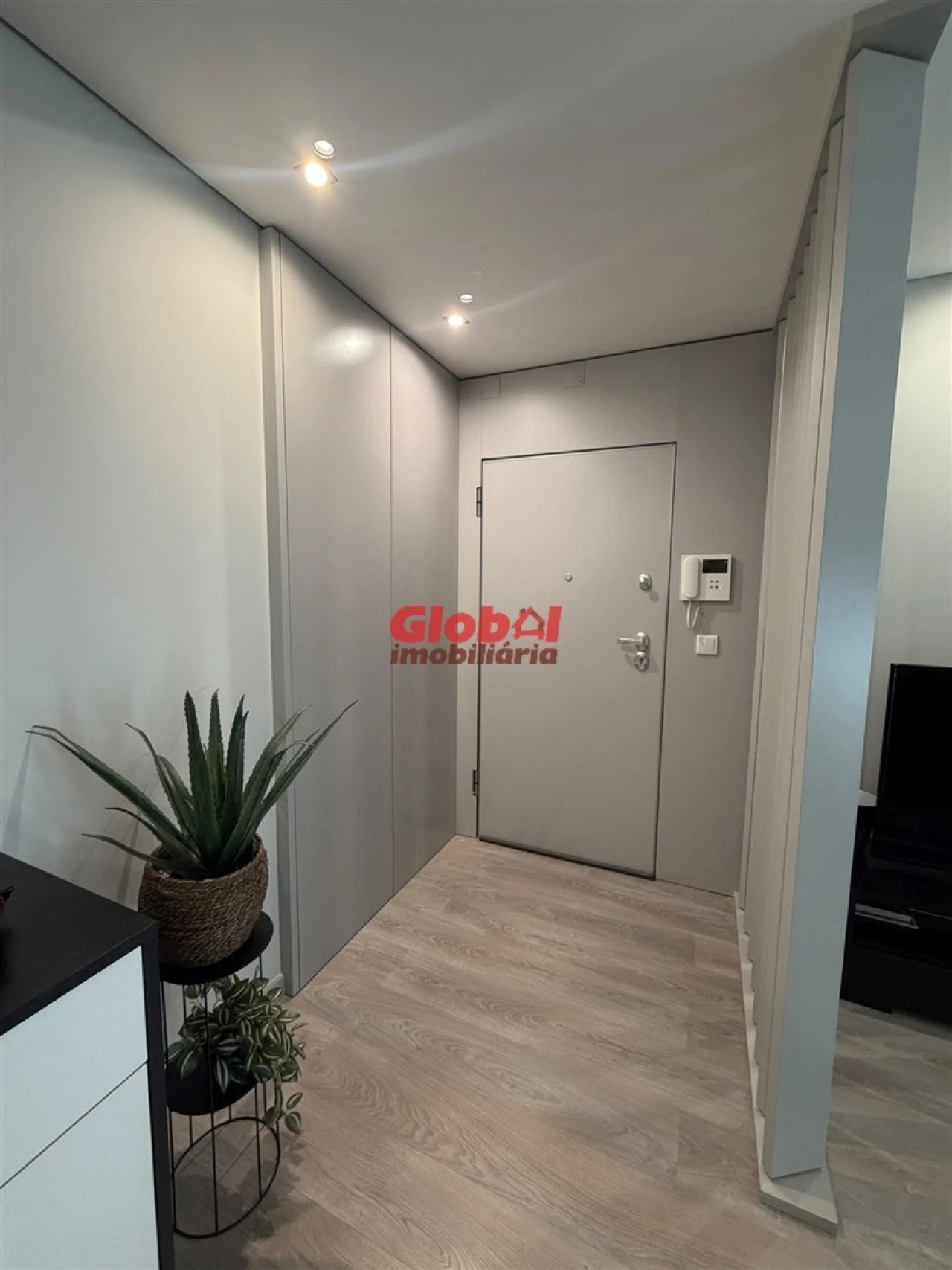 Apartamento T3 para Venda em Repeses e São Salvador Foto 2