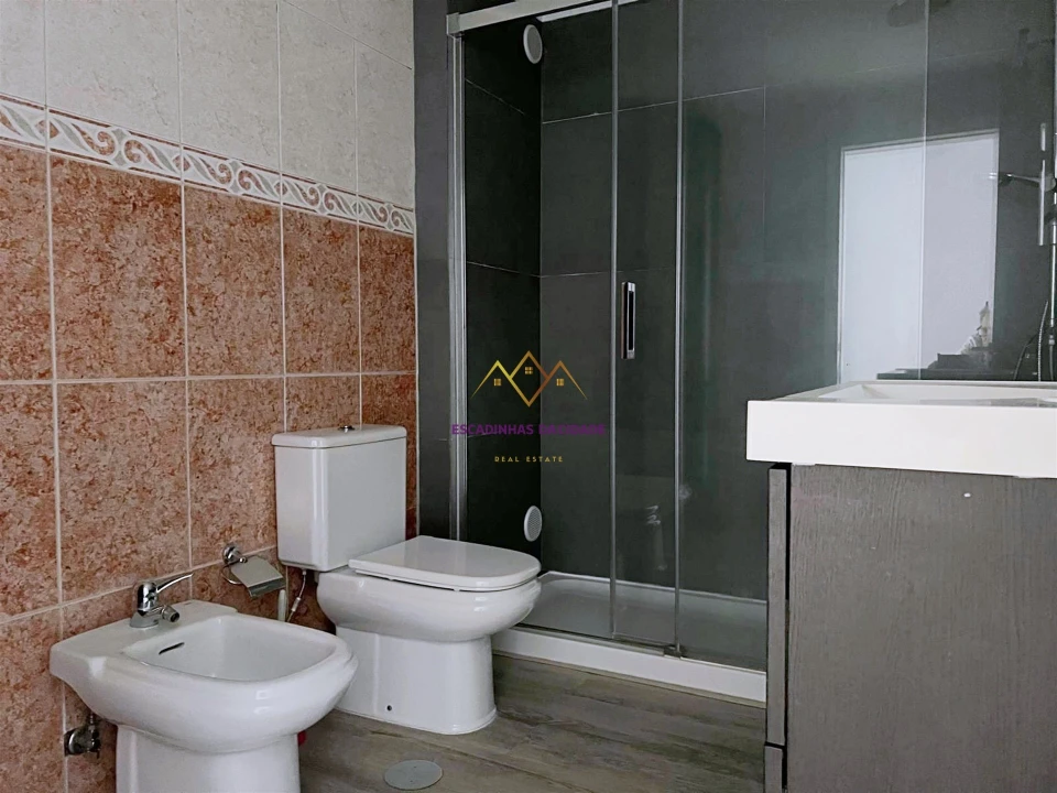 Apartamento T3 para Venda em Quinta do Conde Foto 14