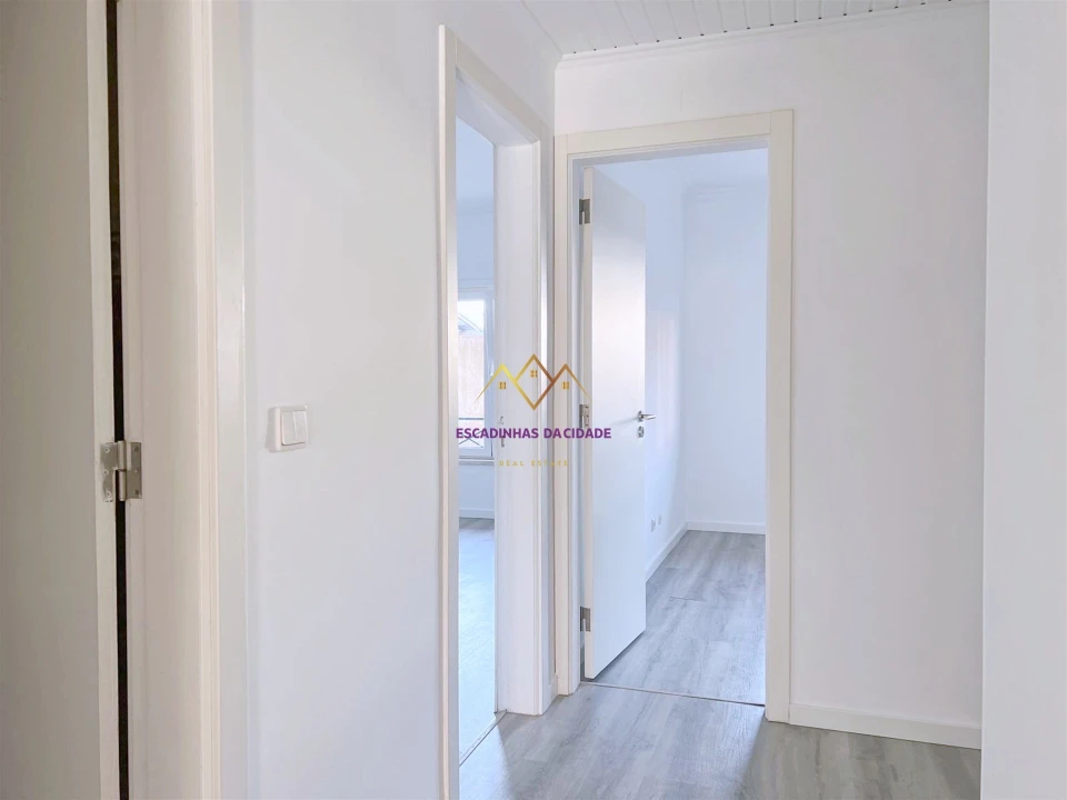 Apartamento T3 para Venda em Quinta do Conde Foto 13