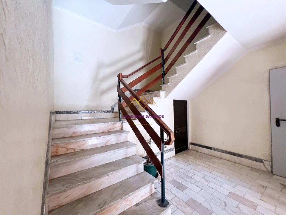 Apartamento T3 para Venda em Quinta do Conde Foto 21