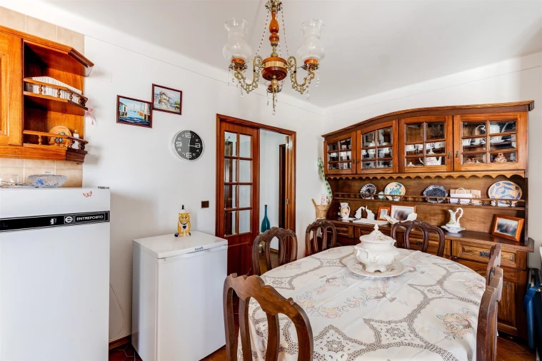 Apartamento T2 para Venda em Nazare Foto 8