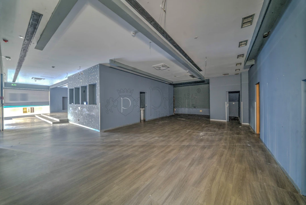 Loja para Arrendamento em Caldas de Vizela (São Miguel e São João) Foto 3