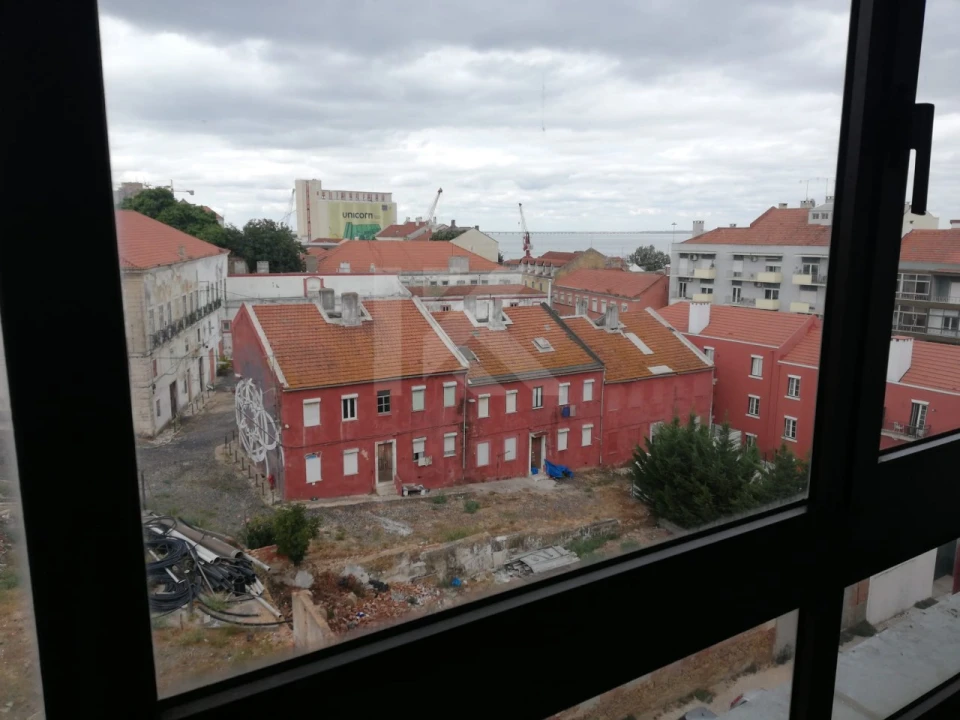Escritório para Arrendamento em Beato Foto 4