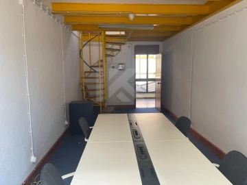 Escritório para Arrendamento em Beato