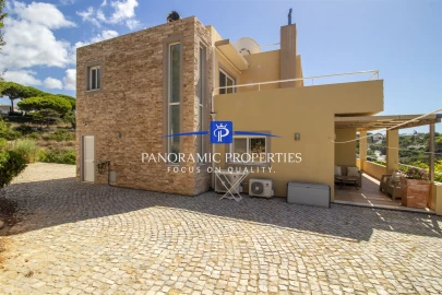Moradia T4 para Venda em Lagoa e Carvoeiro