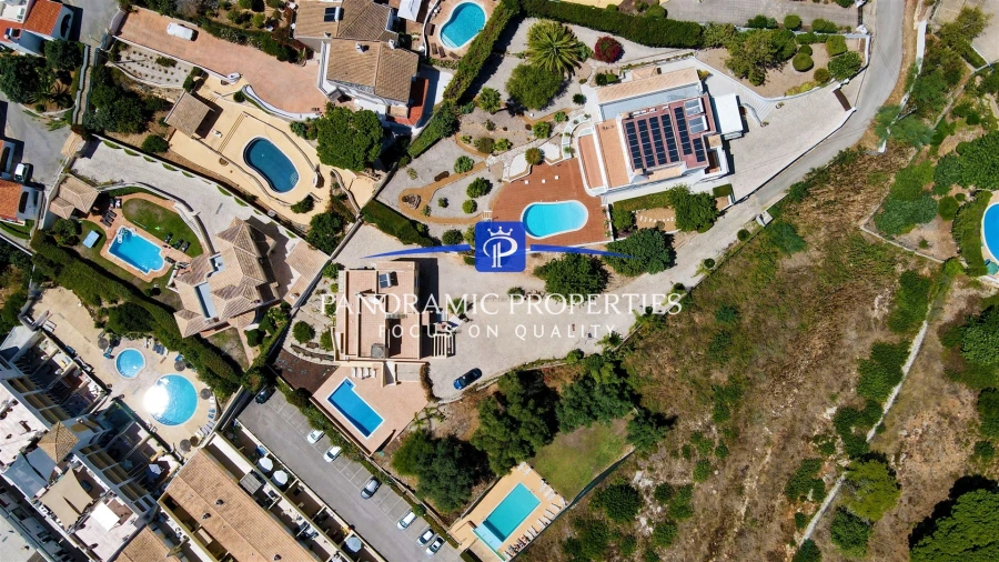 Moradia T4 para Venda em Lagoa e Carvoeiro Foto 3