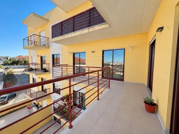 Apartamento T3 para Arrendamento em Marrazes e Barosa