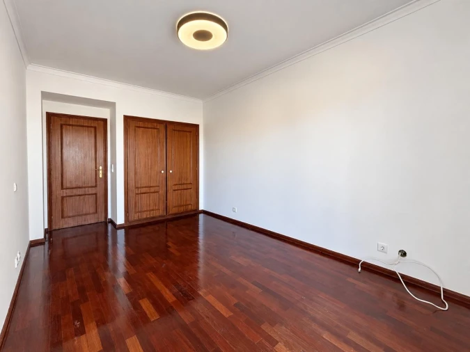 Apartamento T3 para Arrendamento em Marrazes e Barosa Foto 8