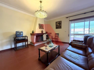 Apartamento T3 para Arrendamento em Arganil
