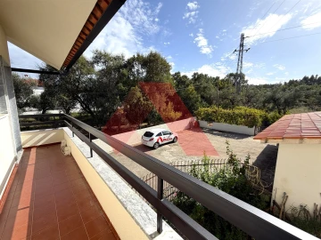 Apartamento T3 para Arrendamento em Arganil