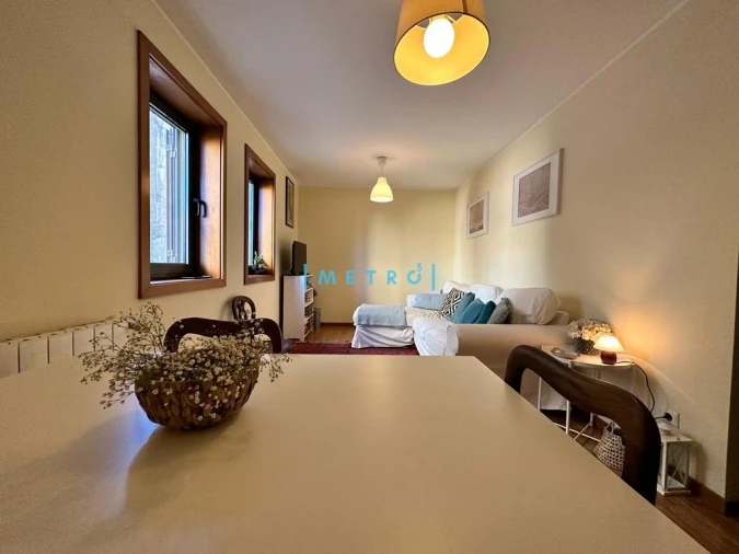 Apartamento T2 para Venda em Lordelo do Ouro e Massarelos Foto 2