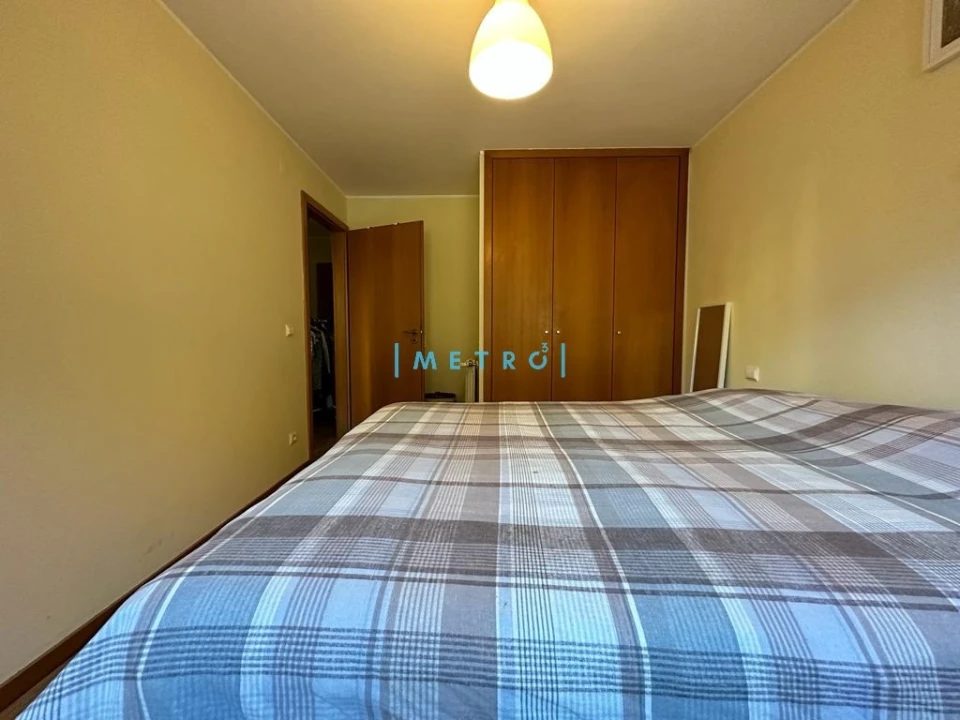 Apartamento T2 para Venda em Lordelo do Ouro e Massarelos Foto 4