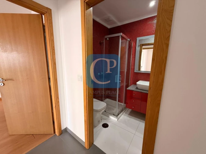 Apartamento T2 para Arrendamento em Pedrouços Foto 17