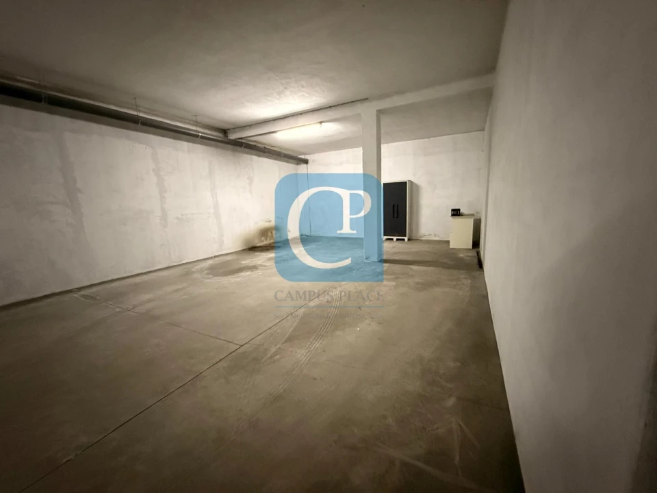 Apartamento T2 para Arrendamento em Pedrouços Foto 26