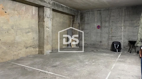 Apartamento T3 para Venda em Margaride, Várzea, Lagares, Varziela, Moure