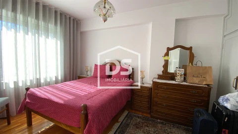 Apartamento T3 para Venda em Margaride, Várzea, Lagares, Varziela, Moure