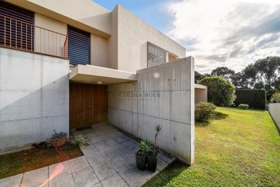 Moradia T6 para Venda em Santa Marinha e São Pedro da Afurada