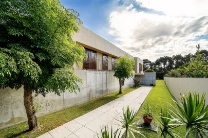 Moradia T6 para Venda em Santa Marinha e São Pedro da Afurada