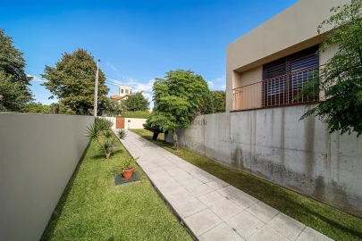 Moradia T6 para Venda em Santa Marinha e São Pedro da Afurada