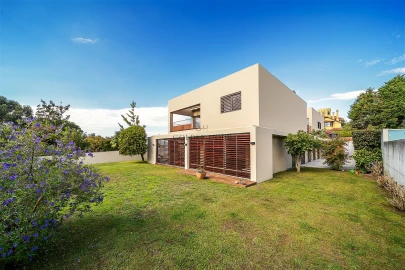 Moradia T6 para Venda em Santa Marinha e São Pedro da Afurada