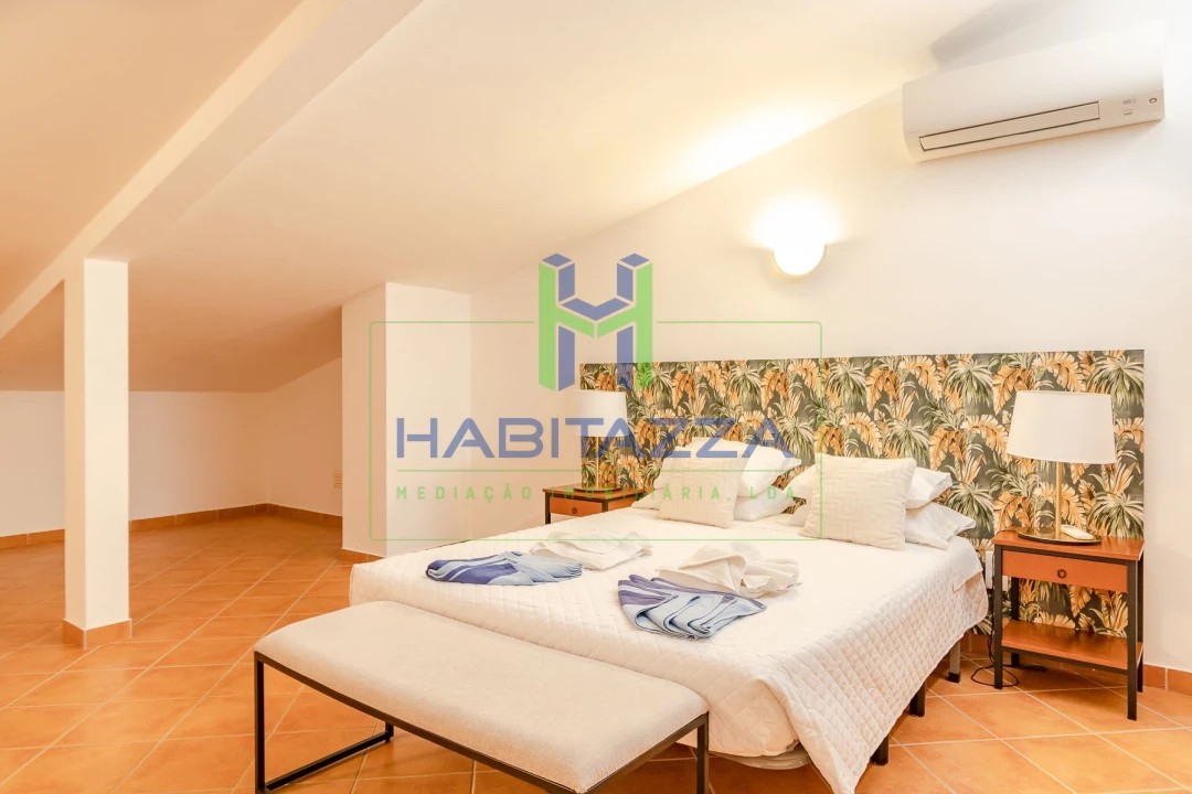 Apartamento T3 para Arrendamento em Lagos (São Sebastião e Santa Maria) Foto 14