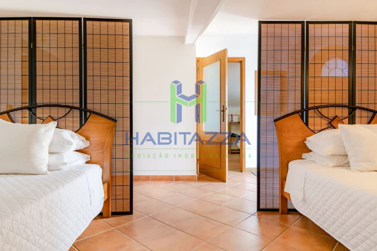 Apartamento T3 para Arrendamento em Lagos (São Sebastião e Santa Maria) Foto 19