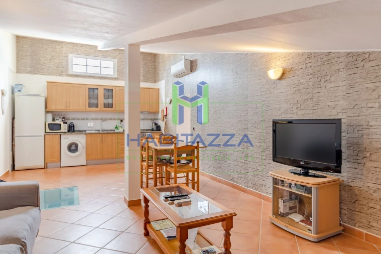 Apartamento T3 para Arrendamento em Lagos (São Sebastião e Santa Maria) Foto 6