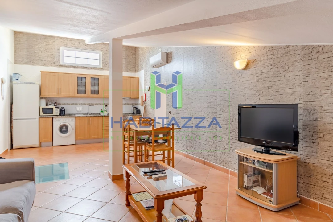 Apartamento T3 para Arrendamento em Lagos (São Sebastião e Santa Maria) Foto 6