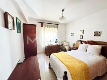 Apartamento T2 para Venda em Lagos (São Sebastião e Santa Maria)