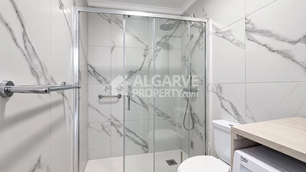 Apartamento para Venda em Quarteira Foto 10