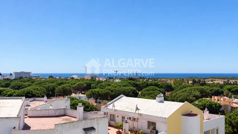 Apartamento para Venda em Quarteira