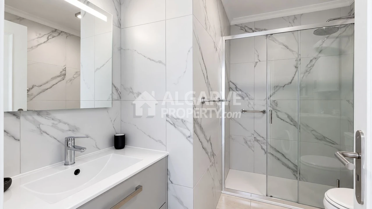 Apartamento para Venda em Quarteira Foto 12