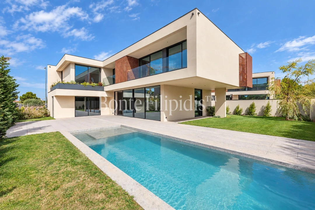 Moradia T5 para Venda em Cascais e Estoril Foto 1