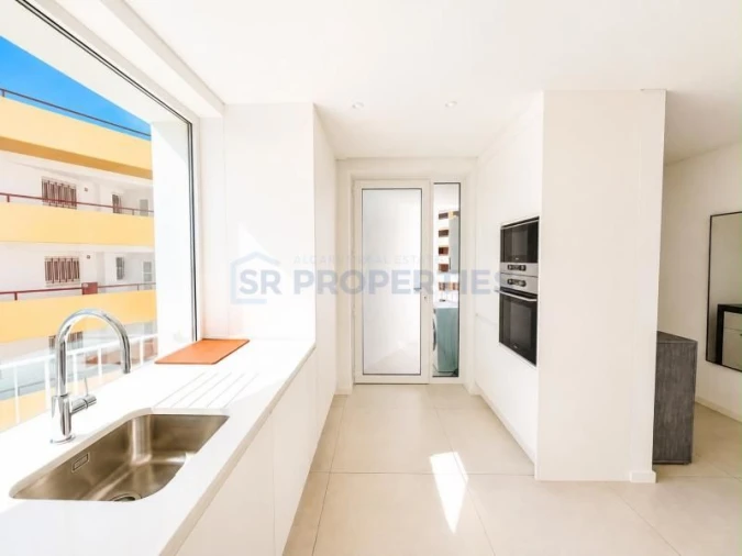 Apartamento T3 para Venda em Quarteira Foto 5