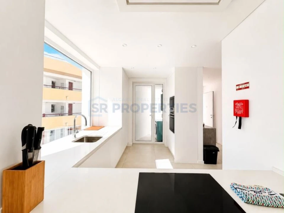 Apartamento T3 para Venda em Quarteira Foto 7