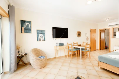 Apartamento para Venda em Quarteira