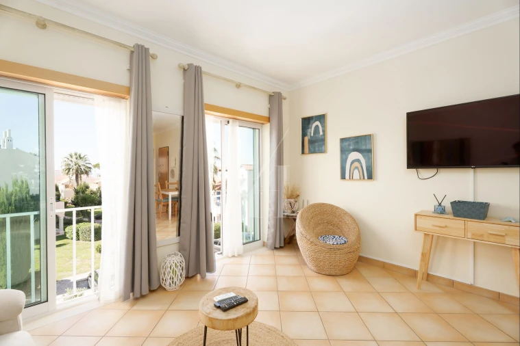 Apartamento para Venda em Quarteira Foto 4