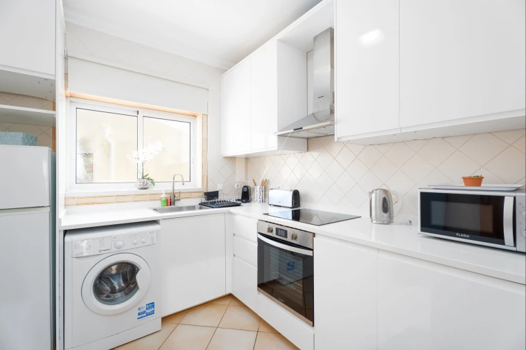 Apartamento para Venda em Quarteira Foto 9