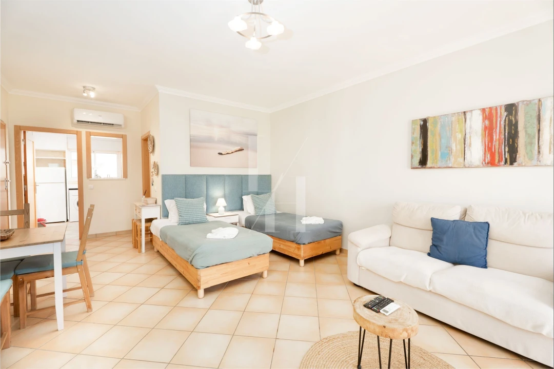 Apartamento para Venda em Quarteira Foto 5