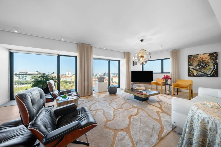 Apartamento T5 para Venda em Campolide Foto 9