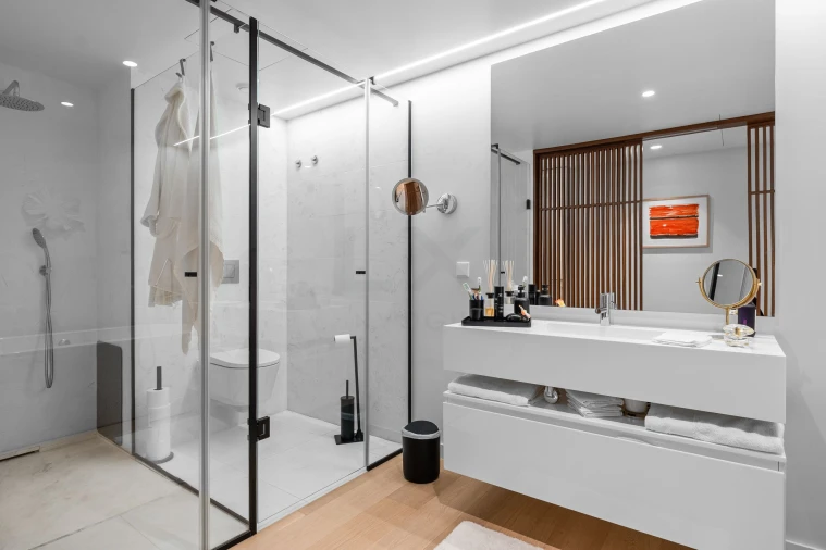 Apartamento T5 para Venda em Campolide Foto 30