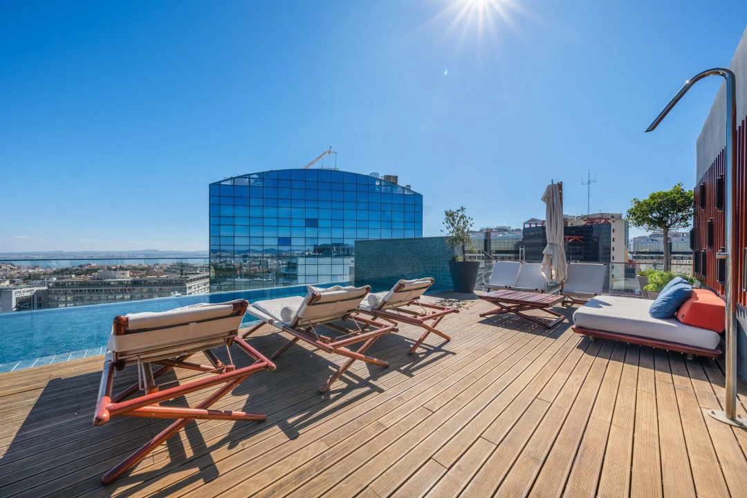 Apartamento T5 para Venda em Campolide Foto 2