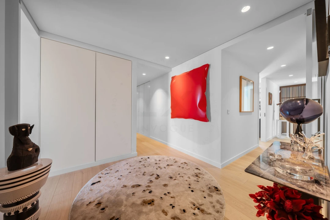 Apartamento T5 para Venda em Campolide Foto 5