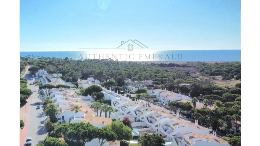 Moradia T4 para Venda em Almancil
