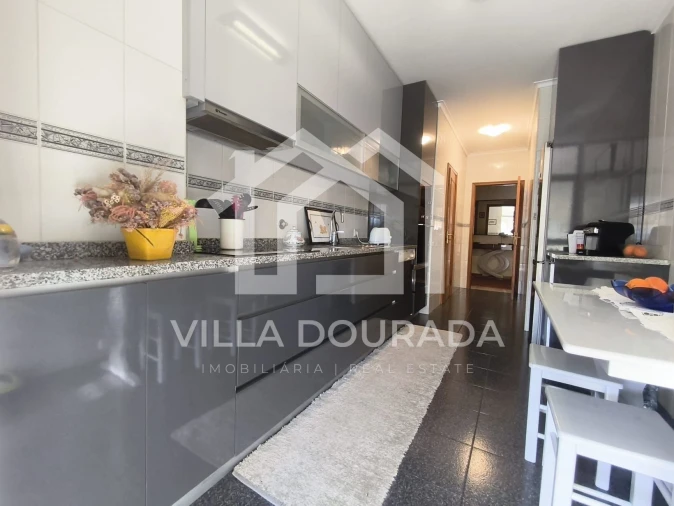 Apartamento T2 para Venda em Santa Marinha e São Pedro da Afurada Foto 7